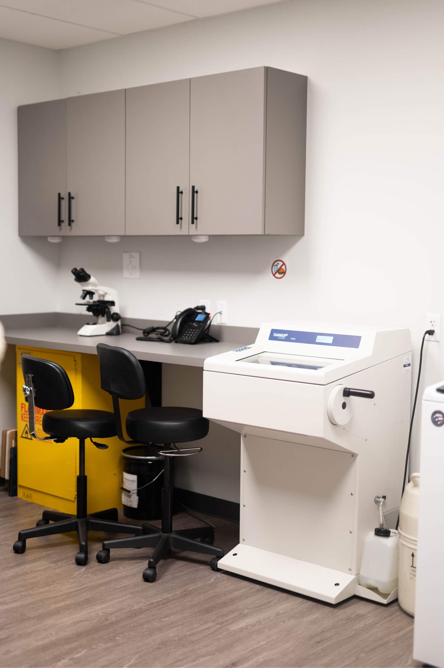 Multi-purpose laser treatment room